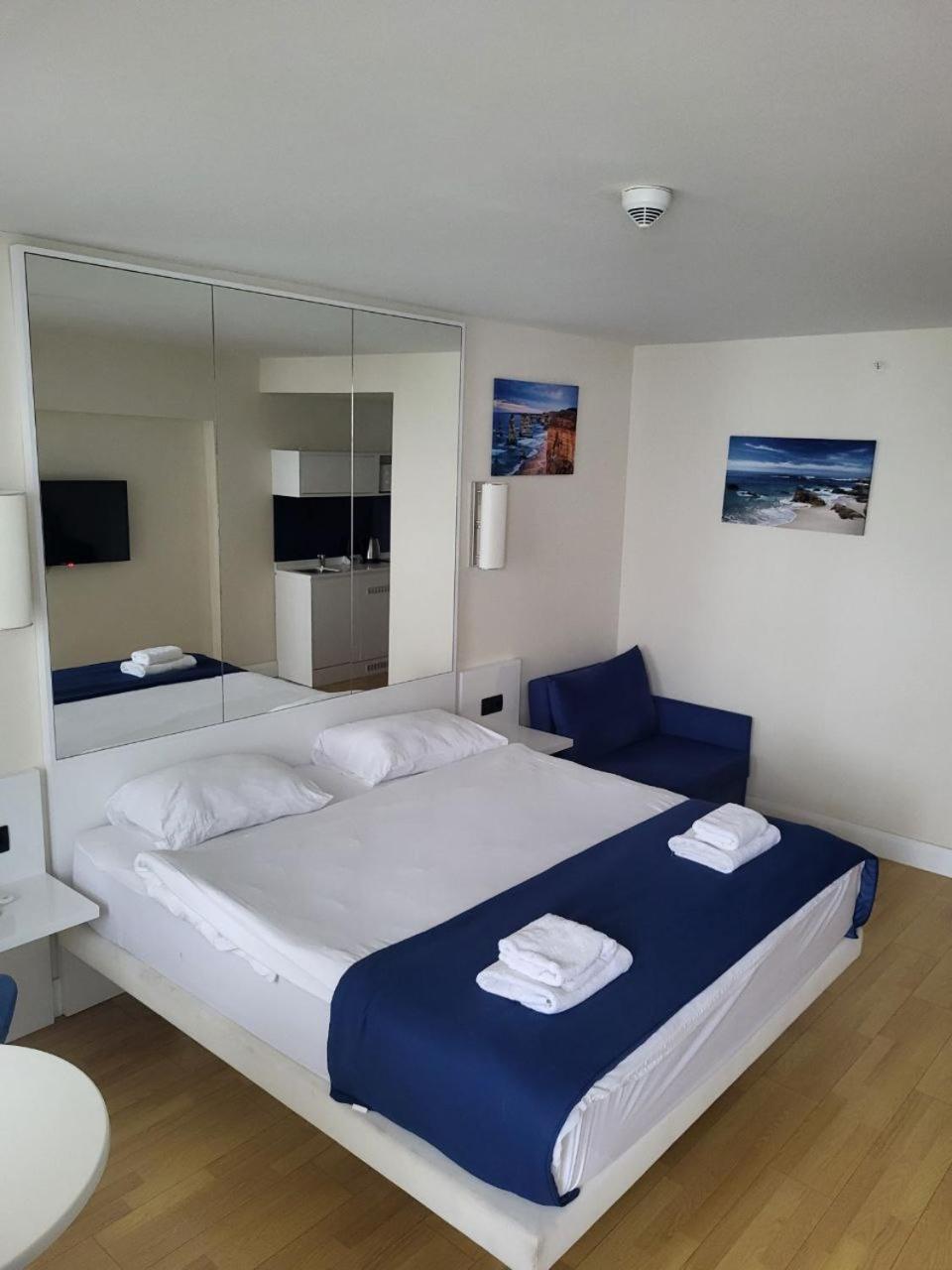 Orbi Apartments С Прекрасным Видом Batumi Bagian luar foto